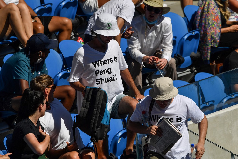 ‘Onde está Peng Shuai?’: Aberto da Austrália autoriza camisetas de apoio à tenista chinesa