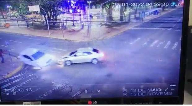 Morre morador de rua atropelado no centro de Campo Grande (vídeo)