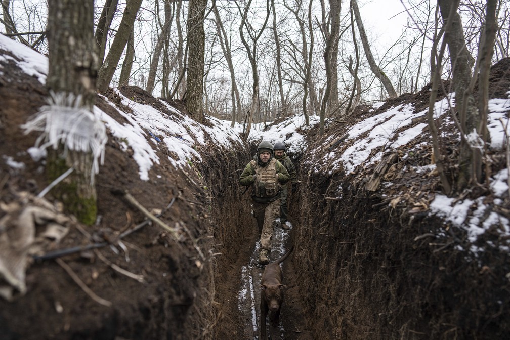 Ucrânia anuncia exercícios militares em resposta a tropas da Rússia em Belarus