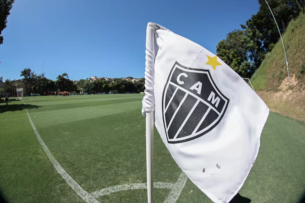 Atlético-MG irá superar R$ 120 milhões em saídas de jogadores e se aproxima de meta orçamentária