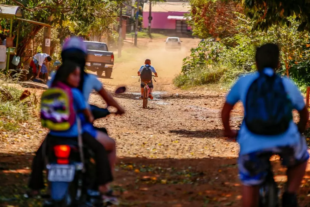 Sonho de quem mora no Caiobá é chegada do asfalto em todas as ruas e conclusão de obra de escola