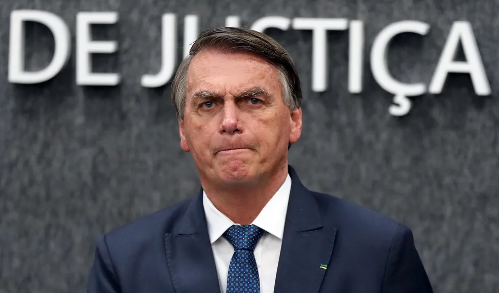 Depois de três semanas de campanha, rejeição preocupa equipe de Bolsonaro